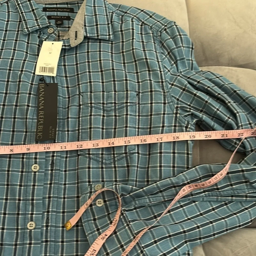Banana Republic Blue Checkered Casual Shirt NWT size medium
